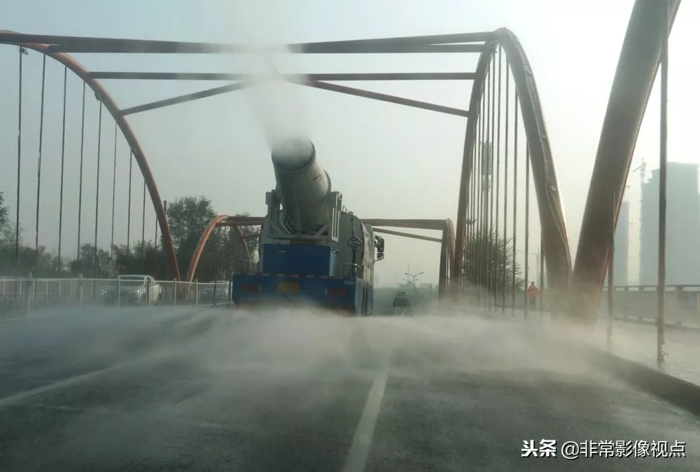 “抑塵神器”入駐安徽某城區(qū)，晝夜在路上除污染